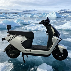 Motocicleta Eléctrica Inteligente de 3000W con Velocidad Máxima de 80km/h, Autonomía de 120km y Colores Personalizables - Product Image 2