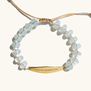 Pulsera de cuerda con cuentas de ópalo natural y barra grabada de acero inoxidable chapado en oro de 18 quilates Jietao, cita de afirmación, joyería espiritual para mujer - Product Image 1