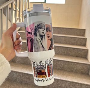 Venta al por Mayor de Vasos New Eras Tour de 40 oz, de Acero Inoxidable con Asa para Swiftes - Product Image 4