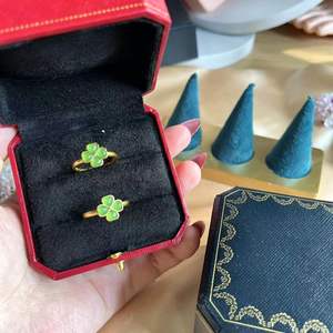 Jialin Kerstcadeaus Ins Hot Burma <span class=keywords><strong>Jade</strong></span> <span class=keywords><strong>Ring</strong></span> Mode Sieraden Ringen Sieraden Vrouwen Van De Klassieke Bulkvoorraad - Product Image 6