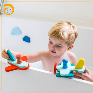 Juguetes flotantes suaves <span class=keywords><strong>para</strong></span> baño de bebé Eva, divertidos juguetes educativos de <span class=keywords><strong>espuma</strong></span> en forma de avión, nuevo diseño, bañera de <span class=keywords><strong>espuma</strong></span> EVA, juguetes de baño <span class=keywords><strong>para</strong></span> niños - Product Image 4