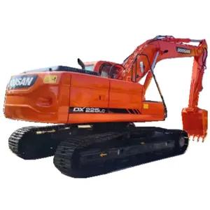 حفارة هيدروليكية مستعملة طراز doosan dx225 بسعة 22 طن في حالة جيدة ومصنوعة في كوريا الجنوبية للبيع