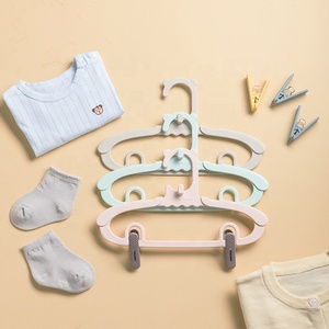 <span class=keywords><strong>Cintres</strong></span> en plastique pour enfants avec pince, extensibles, sans trace, antidérapants, pour vêtements de bébé, <span class=keywords><strong>lot</strong></span> de 10 - Product Image 1