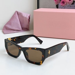 Gafas de sol de alta calidad, gafas de sol cuadradas de lujo para mujer, gafas de sol de diseñador con protección UV400, gafas de sol de playa para hombre y mujer. - Product Image 3