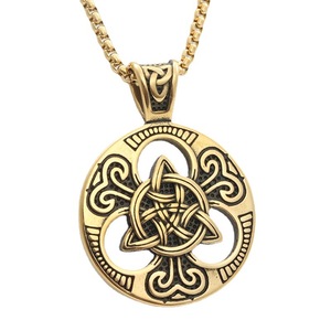 Yunnique Collier avec pendentif en forme de nœud géométrique en acier inoxydable pour homme, style punk rétro - Product Image 4
