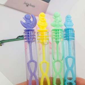 Varitas de Burbujas Mini al por Mayor, Pequeños Regalos para Fiestas en Varios Colores, Juguetes de Plástico para Niños, Cajas de Regalo y Premios para el Verano al Aire Libre - Product Image 3