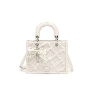 Sac à bandoulière matelassé blanc à volants pour <span class=keywords><strong>femme</strong></span>, style mini, nouvelle collection 2026 - Product Image 1
