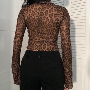 Blusa Sexy Y2K Transpirable y Ecológica de Punto con Estampado de Leopardo, Mangas Largas con Vuelo y Lazada Delantera - Product Image 2