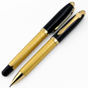 Stylo publicitaire de qualité supérieure avec logo personnalisé, motif ligne dorée croisée - Product Image 1