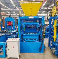 Machine de fabrication de briques de protection de pente 4-26, machine polyvalente pour la production de briques de pavage de bord de route
