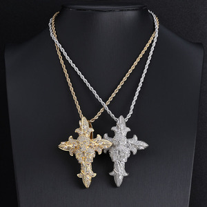 Colgante Vintage Gótico de Cruz de Esqueleto, Plata de Ley 925, Moissanita, Chapado en Oro Real, Joyería Hip Hop Personalizada con Incrustaciones de Diamantes - Product Image 1