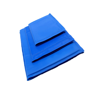 Selbst kühlende Hunde matte mit niedrigem MOQ Wasserdichte, wieder verwendbare Gelpad-zusammen klappbare Sommer kühl matte für Hunde - Product Image 1