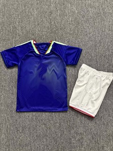 Camisetas de Fútbol Transpirables de Poliéster <span class=keywords><strong>con</strong></span> Diseño de Números de Equipo para Niños 2026, MOQ Bajo, Impresión Personalizada, Tallas Grandes, Unisex - Product Image 5