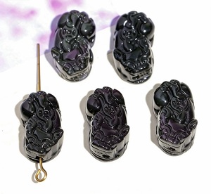Pierre de sculpture semi-finie en <span class=keywords><strong>obsidienne</strong></span> or et argent Pi Xiu de 21 mm avec trou traversant pour bracelet DIY - Product Image 6