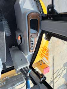 Nouvelle pelle rétrocaveuse JCB 3CX 4x4 d'origine, 7,7 tonnes, moteur EcoMax 68,6 kW, certifiée CE EPA, machine multifonction de terrassement et de chargement. - Product Image 4
