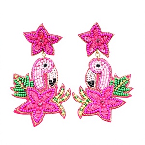 Boucles d'oreilles pendantes classiques rouges en U, multicolores, élégantes, uniques, style bohème, fantaisie, bijoux à motifs, perles, pour femme, mariage - Product Image 2