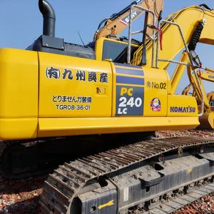 Excavadora usada sobre orugas grande de 24 toneladas KOMATSU usada en Japón original con motor central y componentes de bomba a la venta - Product Image 1