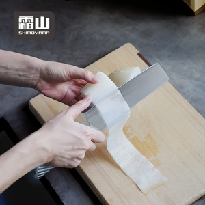 SHIMOYAMA <span class=keywords><strong>couteau</strong></span> <span class=keywords><strong>japonais</strong></span> ensemble de 3 outils de chef en acier inoxydable <span class=keywords><strong>couteau</strong></span> de cuisine <span class=keywords><strong>Santoku</strong></span> pour couper ensemble d'ustensiles de cuisine - Product Image 6