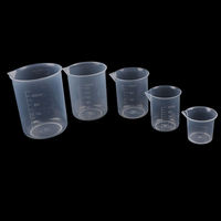 Approvisionnement d'usine laboratoire de haute qualité 50ml 500ml bécher de mesure en plastique avec bec doseur tasse