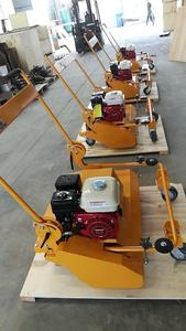 <span class=keywords><strong>Balayeuse</strong></span> à <span class=keywords><strong>gazon</strong></span> artificiel motorisée C9 5,5 CV et 800 mm, <span class=keywords><strong>balayeuse</strong></span> à <span class=keywords><strong>gazon</strong></span> synthétique - Product Image 6