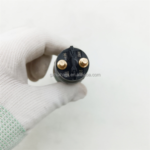 0445120231 5263262 <span class=keywords><strong>Common</strong></span> <span class=keywords><strong>Rail</strong></span> phun nhiên liệu cho qsb4.5 qsb5.9 qsb6.7 động cơ PC200-8 PC220-8 pc270 máy xúc bộ phận động cơ diesel - Product Image 4