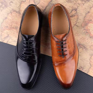 Chaussures d'hiver pour hommes, fabriquées à la main, vêtements de cérémonie, fabricant en vente directe, design unique, cuir de vache véritable, bout pointu - Product Image 3