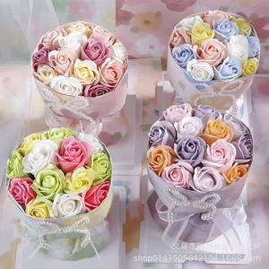 Ventas de nuevas cuatro estaciones pequeño viento fragante Rosa mano colorida Flor de jabón para enviar novia regalo de vacaciones pequeña sorpresa - Product Image 5