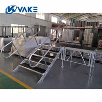 Structure de treillis de scène portable en alliage d'aluminium usagé pour mariages et événements en intérieur, avec rampes et escaliers de sécurité en contreplaqué