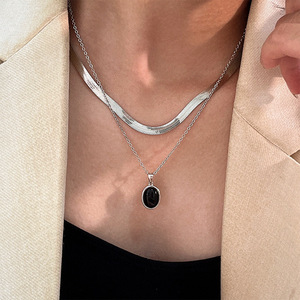 Collar de plata de ley S925 con diseño de hueso de serpiente para mujer, cadena sencilla, elegante, retro, para uso diario, diseño geométrico - Product Image 3