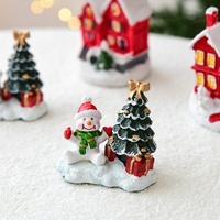 Décorations de bureau d'ambiance de Noël faites à la main Miniature résine décor de maison de Noël Cottage de Village enneigé