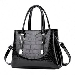 2025 Hottest Selling Metallic Handmade Clutch Bag for WomenEvening Crochet Pouch Bag - Product Image 1