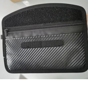 Sac Faraday en cuir PU, téléphone portable protecteur de pochette de porte-clés de voiture Faraday, <span class=keywords><strong>portefeuille</strong></span> de voiture <span class=keywords><strong>anti</strong></span>-<span class=keywords><strong>piratage</strong></span> bloquant le signal RFID - Product Image 1
