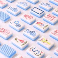 Miss Darling Umweltfreundliches Langlebiges Mahjong-Set mit Schleifendesign, 160 Teile, Handpolierte Matte Acryl-Mahjong-Matte im Set