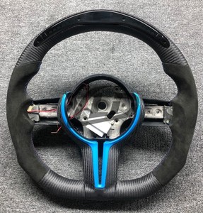 Volante de Fibra de Carbono Personalizado YLD para <span class=keywords><strong>BMW</strong></span> E90 E91 E92 E93 M3 Serie 3 328i 330i <span class=keywords><strong>335d</strong></span> Serie 1 135i con Soporte para Pantalla LED - Product Image 1