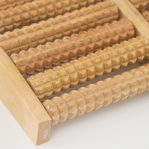Outils de massage <span class=keywords><strong>pas</strong></span> chers, rouleau de massage pour les pieds en bois, massage des pieds en bois, artisanat en bambou - Product Image 5