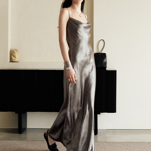 Abito lungo da <span class=keywords><strong>donna</strong></span> in <span class=keywords><strong>pelle</strong></span> PU con spalline sottili, elegante, sexy, senza schienale, per serate ed eventi estivi, perfetto per feste e discoteche - Product Image 2