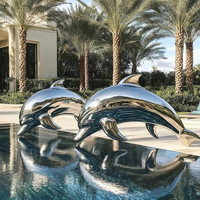 Grande décoration de piscine extérieure moderne circulaire de conception artistique personnalisée Sculpture en acier inoxydable de poisson d'art moderne
