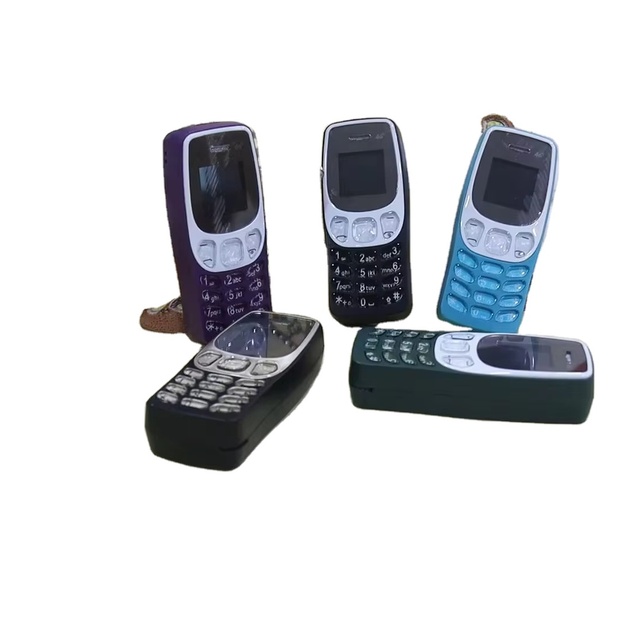 New Model Small Size BM80 0.85 Inch Dual Sim 4G LTE Mini Mobile Phone in Stock