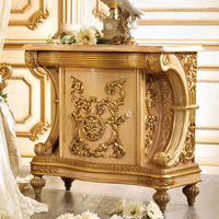 Ensembles de chambre à coucher de style européen lits à baldaquin King Size de luxe à baldaquin en bois massif antique doré royal pour meubles de maison