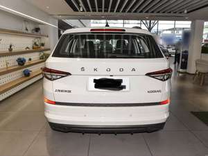 2025 SUV à essence, 2.0T, 5 portes 5 places, 2WD/4WD, transmission à double embrayage, Volkswagen Skoda <span class=keywords><strong>Kodiaq</strong></span> - Product Image 3