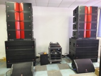 Ensemble complet de sonorisation professionnelle, enceintes line array doubles de 12 pouces, caisson de basses de 18 pouces, système sonore avec microphone et table de mixage DJ