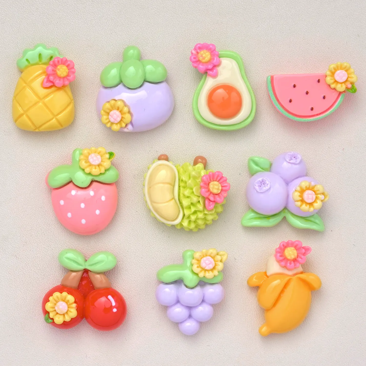 Hot Selling Klein Fruit Met Bloemen Flatback Hars Kunst Ambachten Voor Scrapbooking Versiering Crème Lijm Telefoon Case Charmes Diy