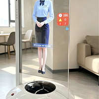 Kiosco Interactivo Móvil Transparente con IA de 55 Pulgadas, Robot UFO 2K con Pantalla Táctil de 10 Puntos, WIFI, SDK OEM, Android/PC, para Tiendas Minoristas