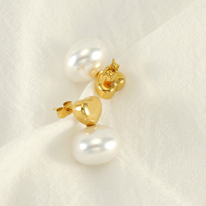 Heart-Shaped Pearl <b>Stud</b> Earrings Gold Plated 18K <b>Titanium</b> Steel For Women Everyday Wear - Product Image 4