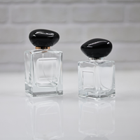 Flacon en verre de haute qualité 50ml/100ml pour parfum et sérum de soin, avec boîte cadeau personnalisable, couvercle et diffuseur, vente en gros, livraison immédiate