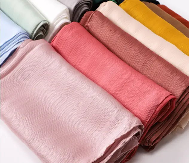 Wholesale Solid Colors Satin Crepe Hijabs Long Pleated Muslim Shawls Scarf