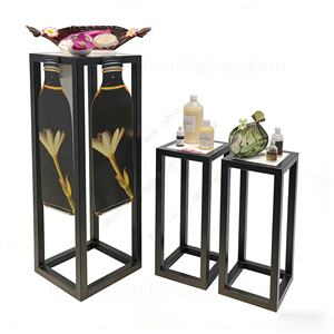 Ensemble de présentoirs de sol en métal minimalistes modernes pour les produits de toilette, le savon, le shampoing, les magasins de détail, les vitrines - Product Image 5