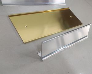 <span class=keywords><strong>Plaque</strong></span> personnalisée <span class=keywords><strong>Plaque</strong></span> signalétique en acier inoxydable Étiquette métallique en aluminium <span class=keywords><strong>Plaque</strong></span> signalétique en métal <span class=keywords><strong>gravée</strong></span> avec logo en <span class=keywords><strong>laiton</strong></span> pour votre marque - Product Image 6