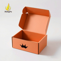 Cartons ondulés orange sur mesure de grande taille en matériau recyclé pour l'expédition de vêtements, sous-vêtements, cadeaux, chaussettes avec design à fentes