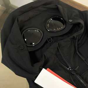 Nouvelle veste de sport 2026 tendance pour homme, coupe ample, à capuche, imperméable et coupe-vent, avec protection oculaire, idéale pour l'extérieur. - Product Image 6